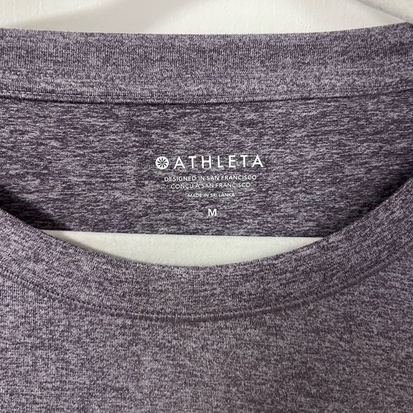 Athleta top sz M fits L - Picture 3 of 3